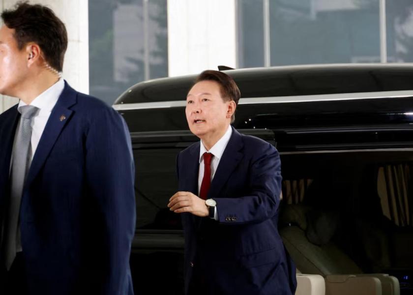 韓国特別検察官、尹前大統領の拘束令状請求 職権乱用容疑