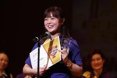 接遇Ｎｏ．１スタッフは『マルハンメガシティ東大和』の藤瀬祐美さん、マルハン東日本カンパニーが接客コンテストを開催