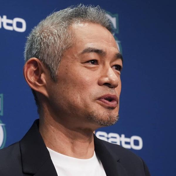 イチロー、19分英語スピーチで大喝采！野茂英雄に唯一日本語で「ありがとうございました」