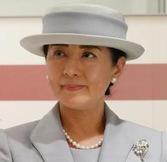 《宮内庁が異例の強調》雅子さま 広島ご訪問で奉迎児童にお声がけできず…背景にあった「市民団体の抗議」