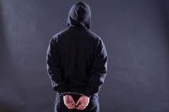 タイ入管が中国人3人を逮捕、麻薬事件と5億バーツ詐欺でのイメージ画像