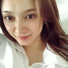 平愛梨 寝起きすっぴん自撮りに賛否の声 絶対メイクしてる 芸能ニュース掲示板 ローカルクチコミ爆サイ Com甲信越版