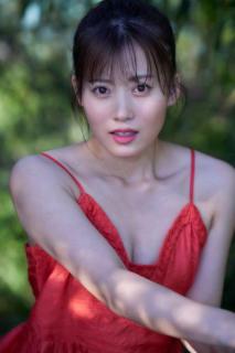 AKB48岡部麟、水着＆ランジェリー姿で本格グラビア初挑戦 グループ卒業記念写真集決定