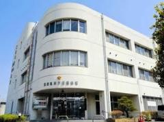 ファミレスで料理11点など注文も代金支払わず 容疑で54歳男逮捕「お金なかった」 神戸