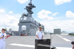 「現状変更の試み、深刻な挑戦」「ヘリ空母」寄港で海将補