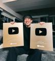 人気YouTuber、トランプ氏の別荘へ招か..