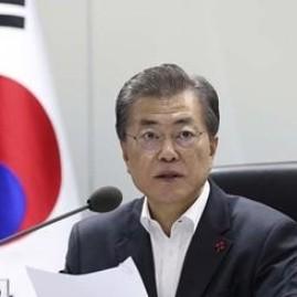 韓国･文大統領、北のミサイル発射受け｢強力な制裁と圧力を｣