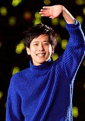 嵐の札幌コンサート会場周辺に散乱 無残に折られた「二宮和也のうちわ」