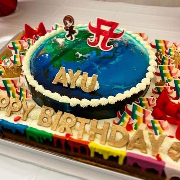 浜崎あゆみ、自身に贈った誕生日ケーキが大不評「古臭い」「食欲わかない」