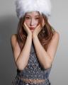 てんちむ、オフショルで美肩チラリ 手編みアクセサリー身につけた私服姿に反響「スタイル良い」「めちゃくちゃオシャレ」