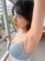 つんこ、破壊力抜群！脇見せ×無防備なブラショットが魅せる至高の美しさにファン悶絶