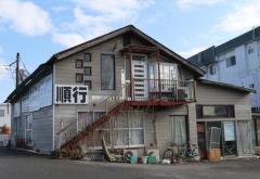 不法滞在の外国人が解体現場で住民トラブル…雇用主「私が中国に行って連れてくることもあるが、紹介を受け連れてくることが多い」のイメージ画像