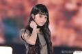Girls2原田都愛、美脚際立つストリート..