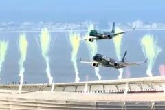 南アでラグビーの試合前、2機の航空機がスタジアム上空を超低空飛行のイメージ画像