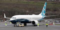 信じられない！アラスカ航空「ドア脱落」原因が明らかに：ボーイング737 MAX出荷時のボルト固定忘れ