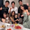 板野友美、ヤクルト塩見選手の結婚祝..