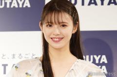 鈴木ゆうか、オーバーTシャツから美脚スラリ「驚異のスタイル」「脚長すぎ」の声