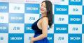“美腹筋”で話題のグラビアアイドル..
