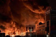 ウクライナ全土でロシア軍の攻撃により、17人が死亡、100人以上が負傷のイメージ画像