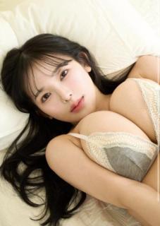「エロすぎん？」天木じゅん、Iカップ爆乳が顔まで到達！！”絶対寝れない”おやすみ投稿にファン困惑のイメージ画像