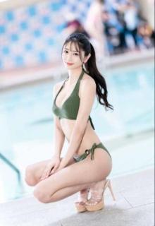 斎藤恭代、圧倒的な美貌が輝くポニテ&水着の美しすぎる写真を公開｢抜群に美しい｣
