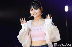 元ばんばんざい流那の妹・莉那（りな）、クロップド丈から引き締まったウエスト輝く「努力の賜物」「スタイル抜群」と視線集中【学生ランウェイ名古屋】のイメージ画像