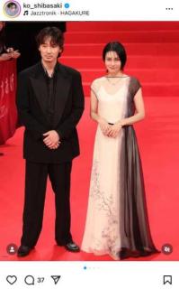 柴咲コウ、圧巻のドレス姿で魅了！綾野剛や亀梨和也ら豪華集結！映画『でっちあげ』プレミア報告のイメージ画像