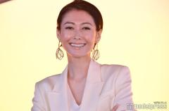 田丸麻紀、息子2人との写真公開 長男の誕生日で“大切なレストラン”へ