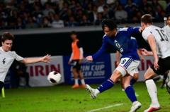 日本代表、タイトルがかかる一戦は1－1で前半終了…上田綺世が先制弾もカウンターから失点のイメージ画像