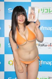 四宮由貴 手ブラというものをさせていただきました