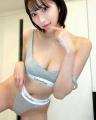 緒方咲、美スタイルにカルバンクラインは最強！鼠径部露わな舌ペロショットにファン大興奮