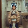 家のトイレが巨大ロボのコクピットに..