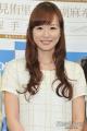 皆藤愛子、ミニ丈から美脚際立つ「綺麗」「可愛すぎる」の声