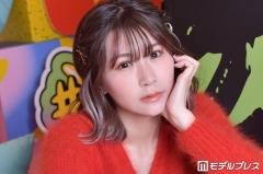 夜のひと笑い・いちえ「姪っ子と2人でディズニー旅行」シミラールックショットに「美女が並んでる」「雰囲気似てる」と反響のイメージ画像