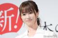 深田恭子、1年ぶりインスタ更新 胸元..