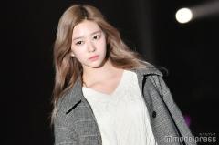 IZ*ONE出身キム・ミンジュ、ショーパンから圧巻美脚披露「脚長すぎる」「女神」と絶賛の声