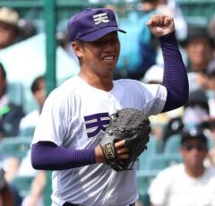 【甲子園】９年ぶり４強の天理・橋本桜佑が154球完封！「打ってくるチームを打たせて取れた」のイメージ画像