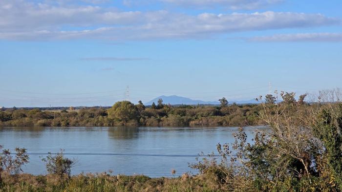 栄町の川の風景のイメージ画像