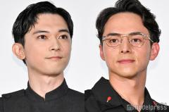 満島真之介、吉沢亮との膝乗り密着ショット披露「胸の高鳴り伝わる」「仲良すぎる」の声のイメージ画像
