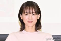 綾瀬はるか、青髪エクステ姿のオフショットにファン衝撃「別人級」「誰か分からなかった」