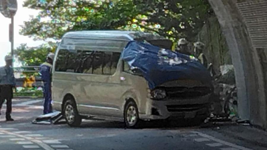 「車がトンネルの壁付近で事故をした」高松市の屋島スカイウェイで事故 8人がけが このうち2人が重傷の模様 車は観光タクシーか【香川】