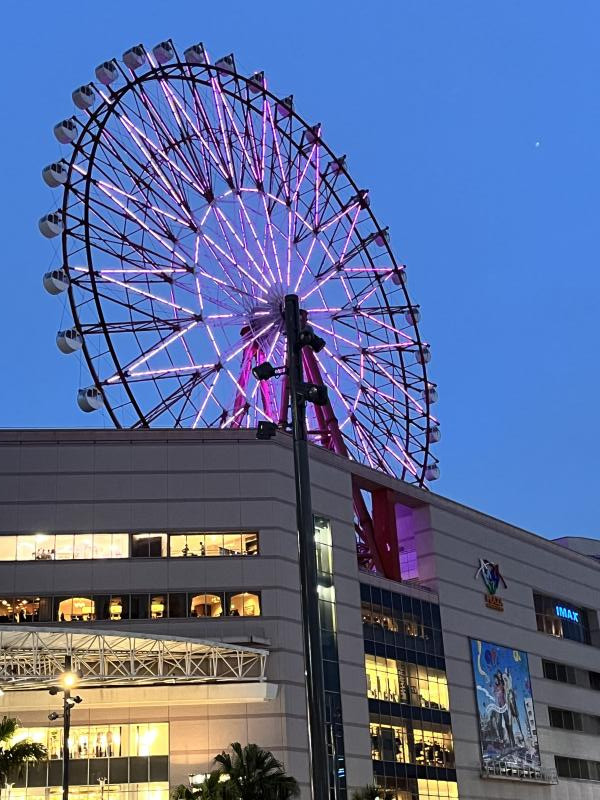 夜の中央駅のイメージ画像