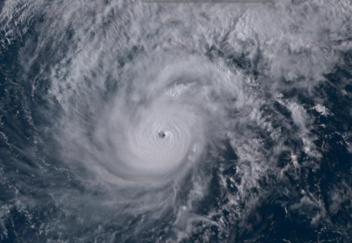 台風3号「目がはっきり」非常に強く発達 マリアナ諸島近海に