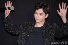 吉沢亮、客席に降り立つ「本物です！」“今日だけの姿”で登場＆黄色い歓声飛び交う【「ババンババンバンバンパイア」FC試写会】
