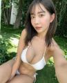 天羽希純、夏の陽射しに輝く白ビキニ姿公開「Sexy」「スタイル抜群」とファン歓喜