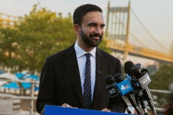 トランプ政権、NY市長候補であるゾーラン・マムダニ氏から市民権を剥奪するため調査を検討