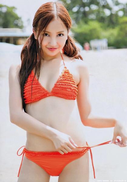 0板野友美の水着 ざわちん ビキニ姿を大公開 爆乳と美くびれに絶賛の声 爆サイ Com九州版