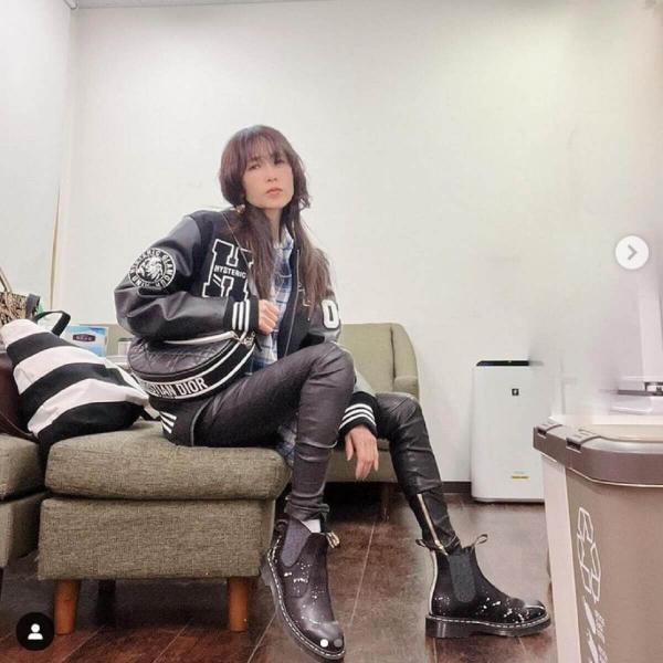 🎤工藤静香、ロックな私服コーデが大不評「センスがないの一言」 🎤工藤静香、ロックな私服コーデが大不評「センスがないの一言」