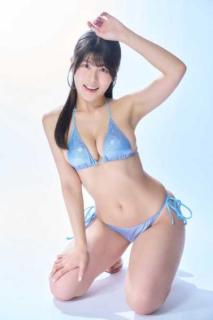 「超絶に麗しく綺麗」ちとせよしの、抜群のプロポーション際立つビキニ姿公開に大反響
