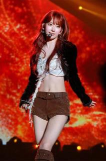 LE SSERAFIM・SAKURA、13年前に衝撃受けたステージで再びパフォーマンス 現在の想いとは「アイドルという世界はどうしても数字で比べられてしまう」のイメージ画像